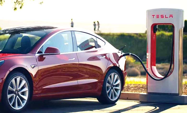العمر الافتراضي لبطاريات سيارات تسلا