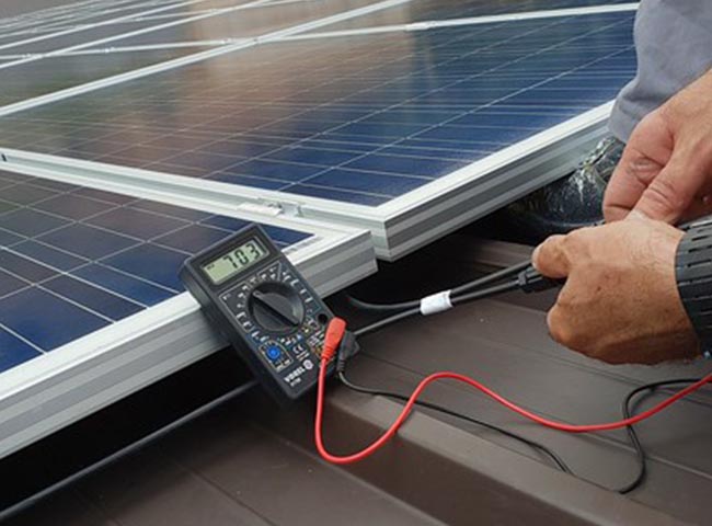 الأخطاء الخاصلة عند تركيب الألواح الشمسية